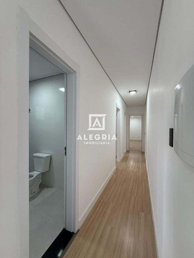 Linda Casa Contendo 03 Dormitórios Sendo 01 Suite na Cidade Jardim em São José dos Pinhais