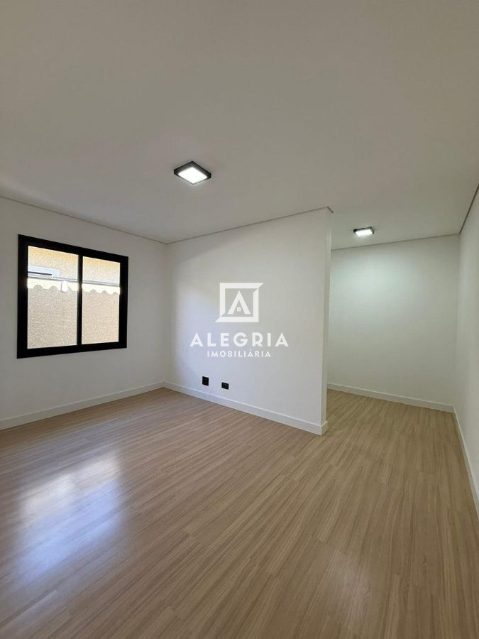 Linda Casa Contendo 03 Dormitórios Sendo 01 Suite na Cidade Jardim em São José dos Pinhais