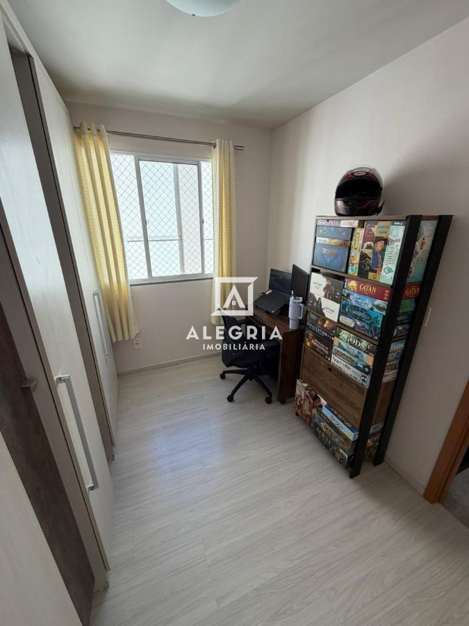 Lindo Apartamento semi mobiliado no bairro Colonia Rio Grande em São José dos Pinhais