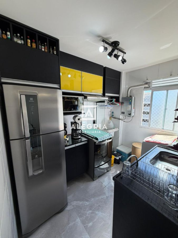 Lindo Apartamento semi mobiliado no bairro Colonia Rio Grande em São José dos Pinhais