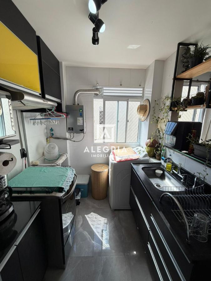 Lindo Apartamento semi mobiliado no bairro Colonia Rio Grande em São José dos Pinhais