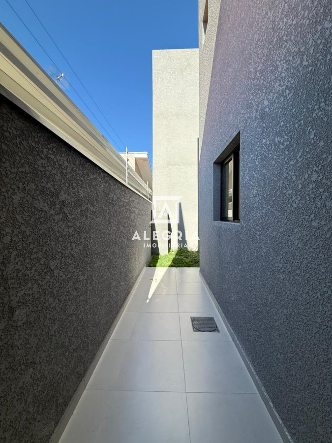 Lindo Sobrado Alto Padrão Contendo 03 Suites na Boneca do Iguaçu em São José dos Pinhais