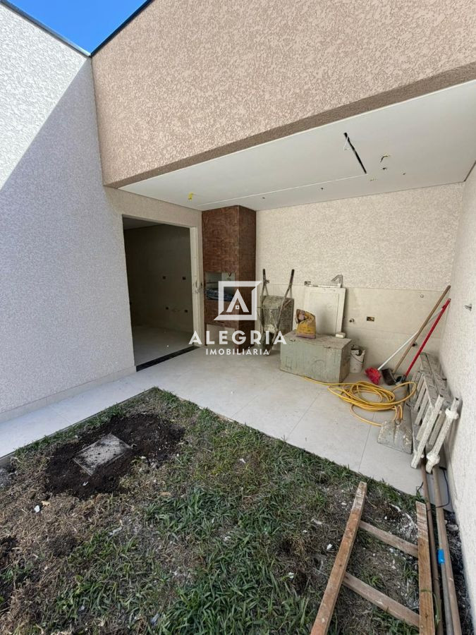 Linda Casa no bairro Santo Antonio em São José dos Pinhais