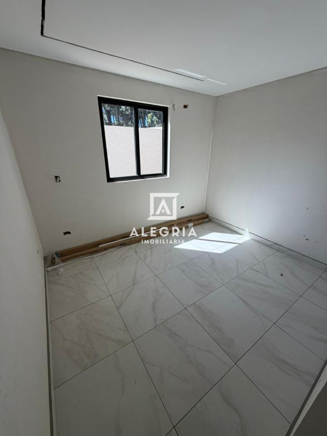 Linda Casa no bairro Santo Antonio em São José dos Pinhais