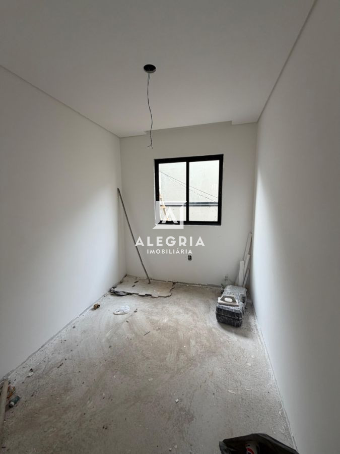 Lindo Apartamento Contendo 02 Dormitórios no Pedro Moro com Elevador em São José dos Pinhais