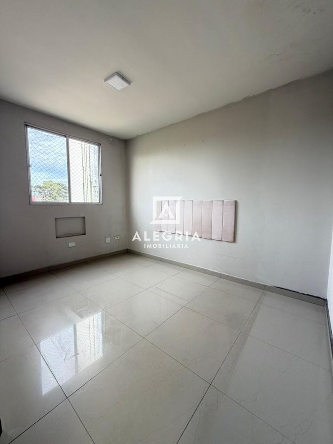 Apartamento no bairro Costeira em São José dos Pinhais