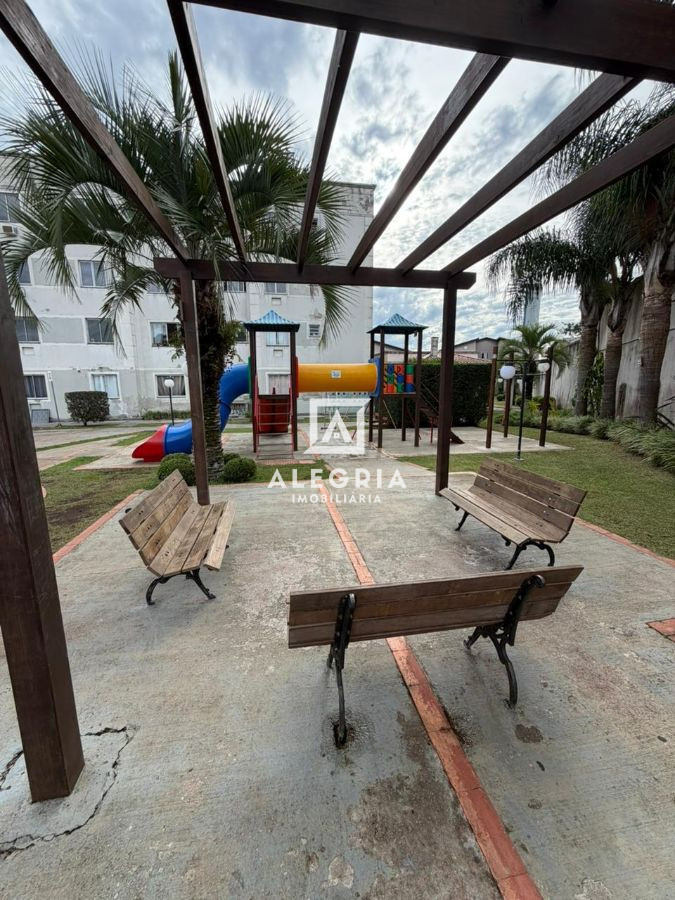 Apartamento no bairro Costeira em São José dos Pinhais