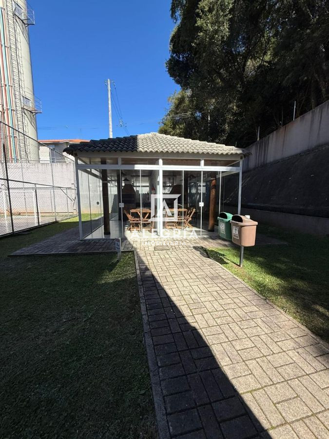 Apartamento terreo no Bairro Santo Antonio em São José dos Pinhais