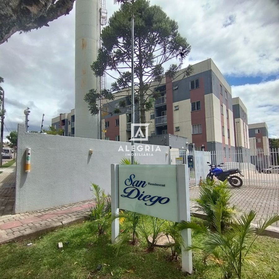 Apartamento 2 dormitórios  semi mobiliario no bairro Colonia Rio Grande em São José dos Pinhais
