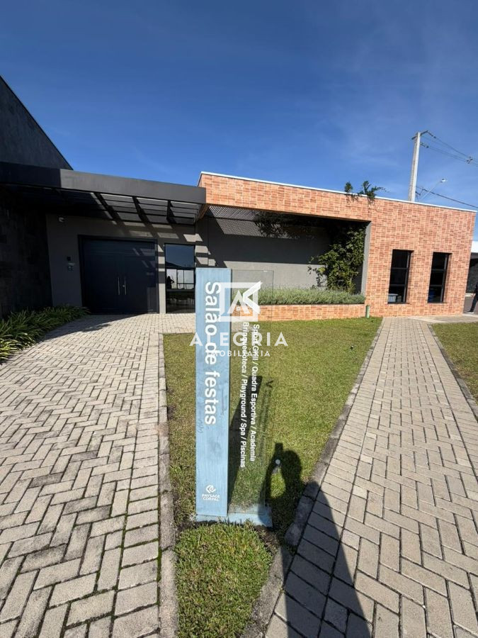 Belíssimo Sobrado em Condominio Fechado em São José dos Pinhais