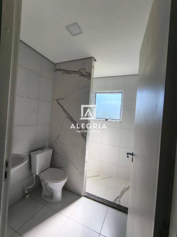 Apartamento no bairro Campo Largo da Roseira em São José dos Pinhais