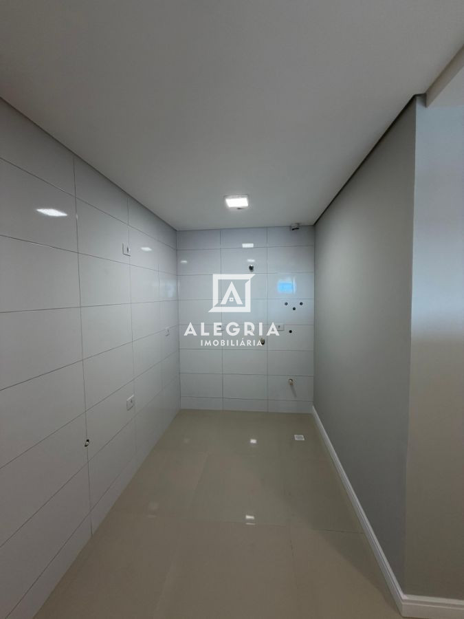Lindo Apartamento Contendo 02 Dormitórios Sendo 01 Suite com Elevador no Centro em São José dos Pinhais