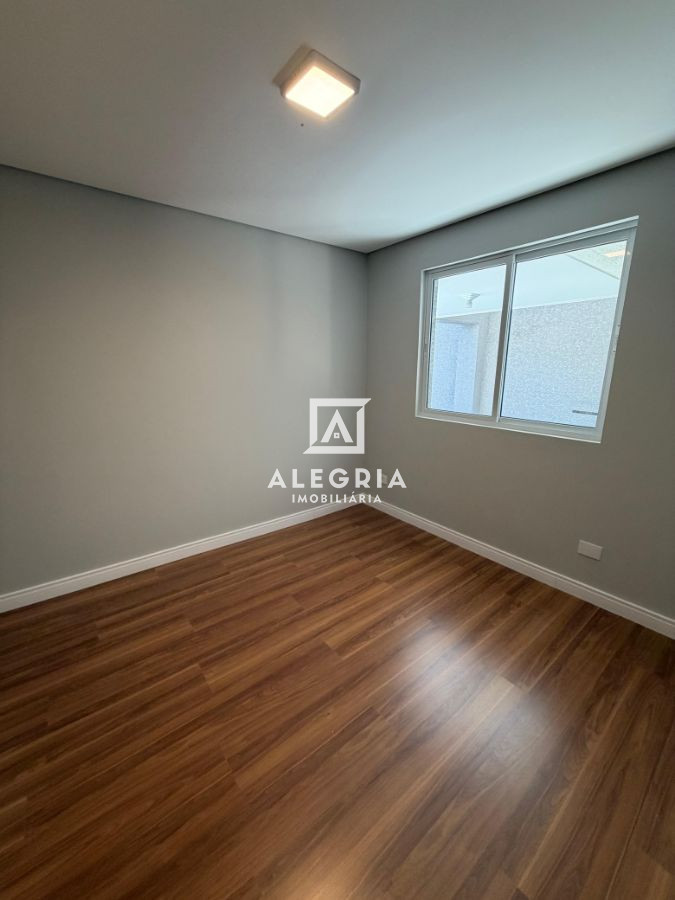 Lindo Apartamento Contendo 02 Dormitórios Sendo 01 Suite com Elevador no Centro em São José dos Pinhais