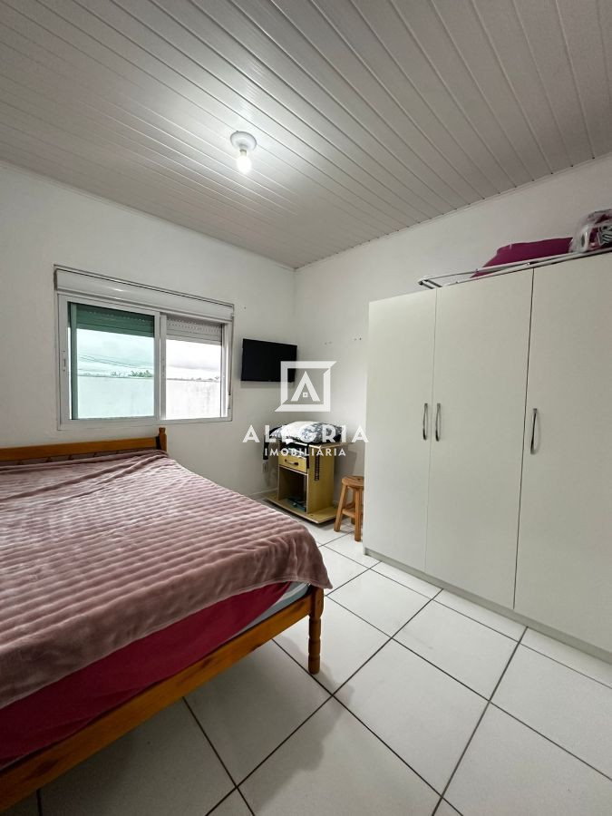 Casa sobreposta 2 dormitórios no bairro Quississana em São José dos Pinhais