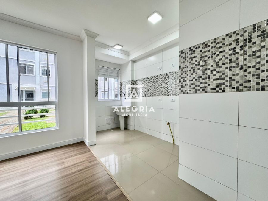 Lindo Apartamento Contendo 03 Dormitórios Sendo 01 Suite no Afosno Pena em São José dos Pinhais