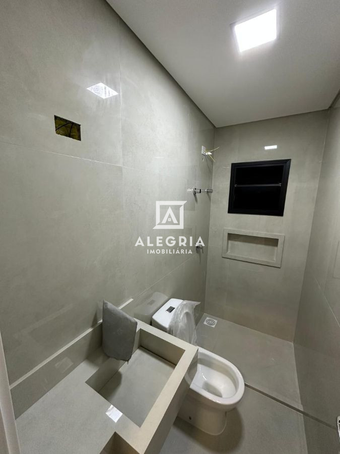 Linda Casa Contendo 03 Dormitórios Sendo 01 Suite no Jardim Cruzeiro em São José dos Pinhais