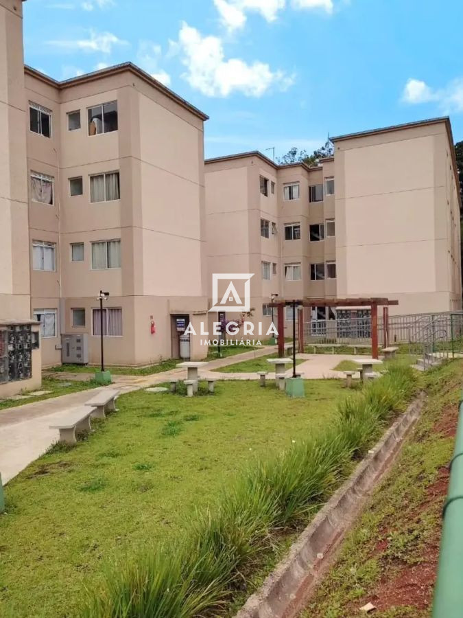 Apartamento 2 dormitórios semi mobilado no Campo de Santana em Curitiba