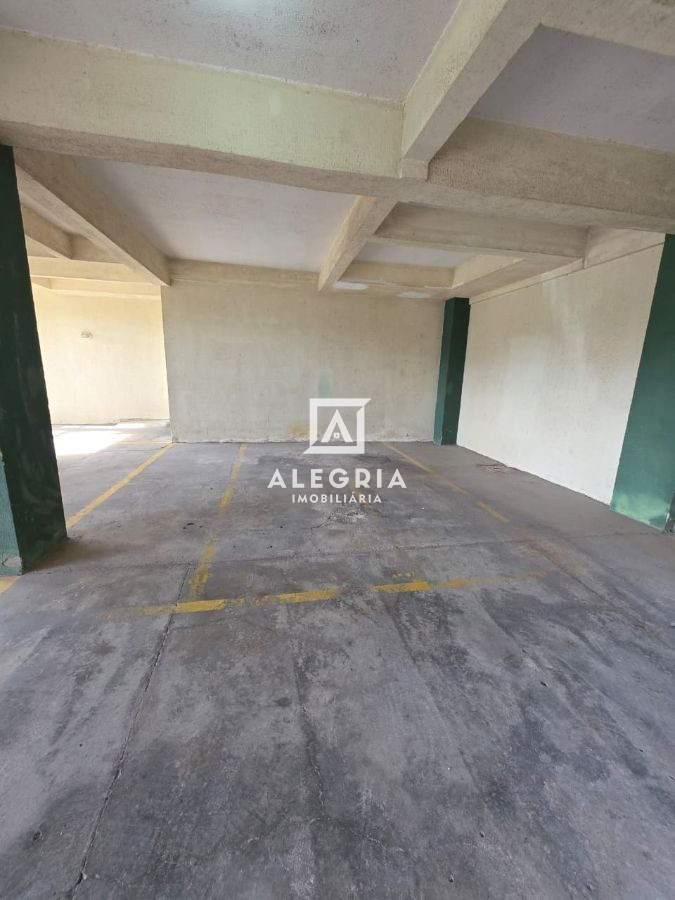 Excelente Apartamento 02 Dormitórios, com 02 Vagas Cobertas de Garagem em São José dos Pinhais
