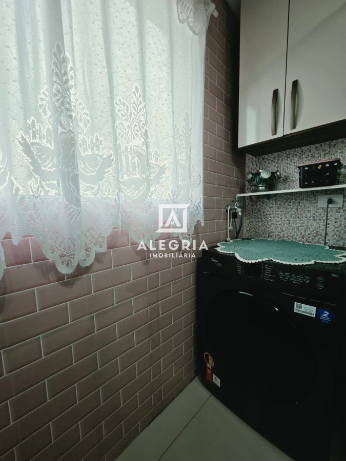 Excelente Apartamento 02 Dormitórios, com 02 Vagas Cobertas de Garagem em São José dos Pinhais
