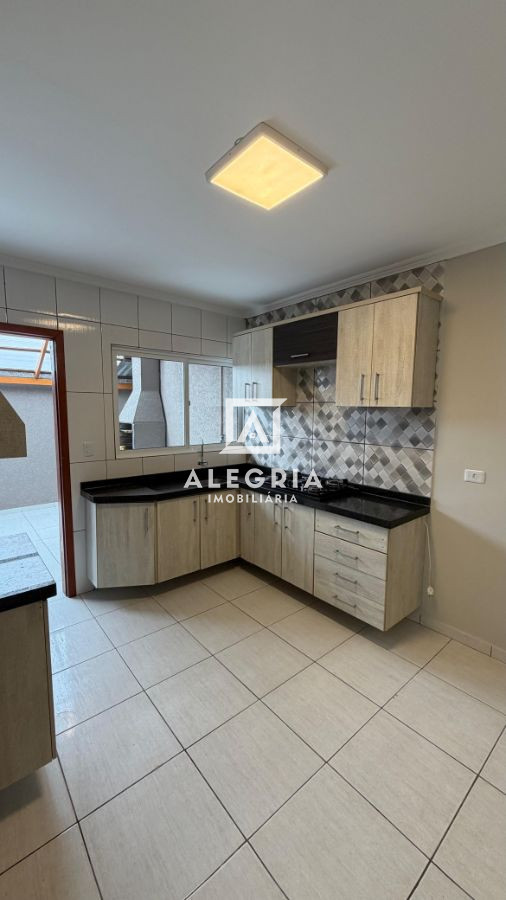 Linda Casa em Condominio no Montreal Contendo 03 Dormitórios e Espaço Gourmet em São José dos Pinhais