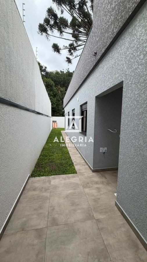 Linda Casa Alto Padrão Contendo 04 Dormitórios Sendo 01 Suite no Aguas Belas em São José dos Pinhais