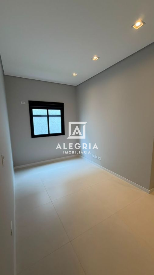 Linda Casa Alto Padrão Contendo 04 Dormitórios Sendo 01 Suite no Aguas Belas em São José dos Pinhais