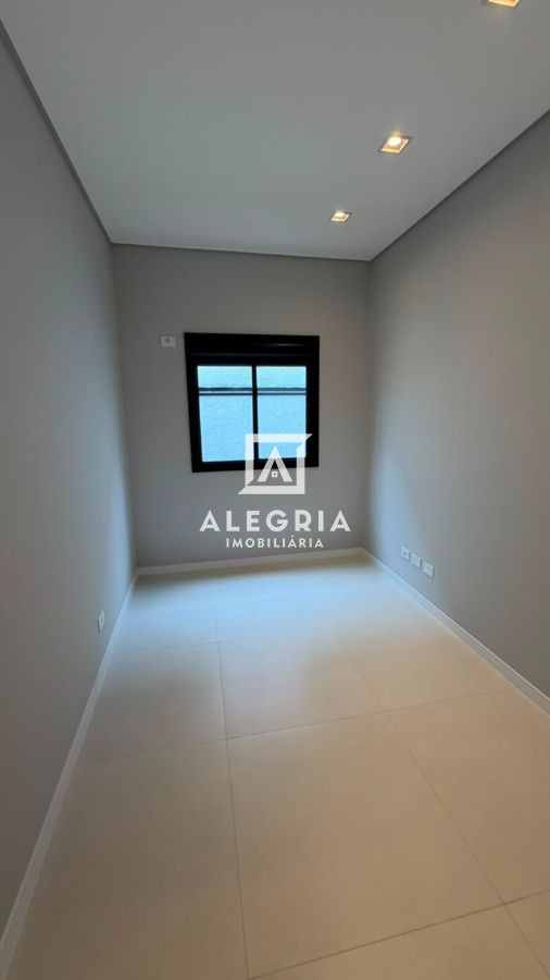 Linda Casa Alto Padrão Contendo 04 Dormitórios Sendo 01 Suite no Aguas Belas em São José dos Pinhais