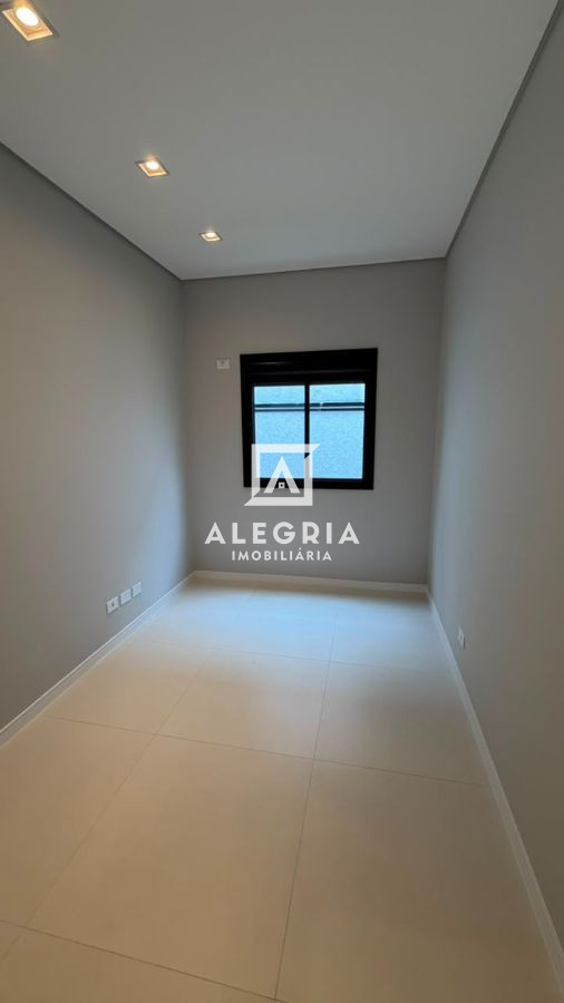 Linda Casa Alto Padrão Contendo 04 Dormitórios Sendo 01 Suite no Aguas Belas em São José dos Pinhais