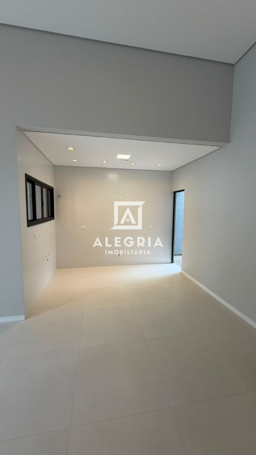 Linda Casa Alto Padrão Contendo 04 Dormitórios Sendo 01 Suite no Aguas Belas em São José dos Pinhais