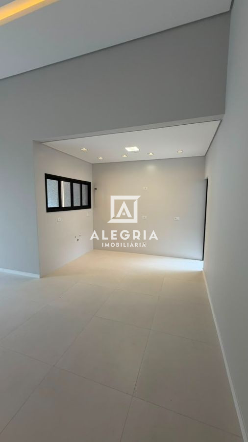 Linda Casa Alto Padrão Contendo 04 Dormitórios Sendo 01 Suite no Aguas Belas em São José dos Pinhais
