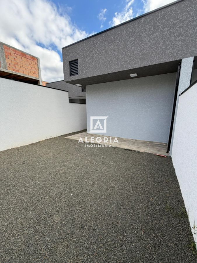 Linda Casa Contendo 03 Dormitórios no Jardim Cruzeiro em São José dos Pinhais