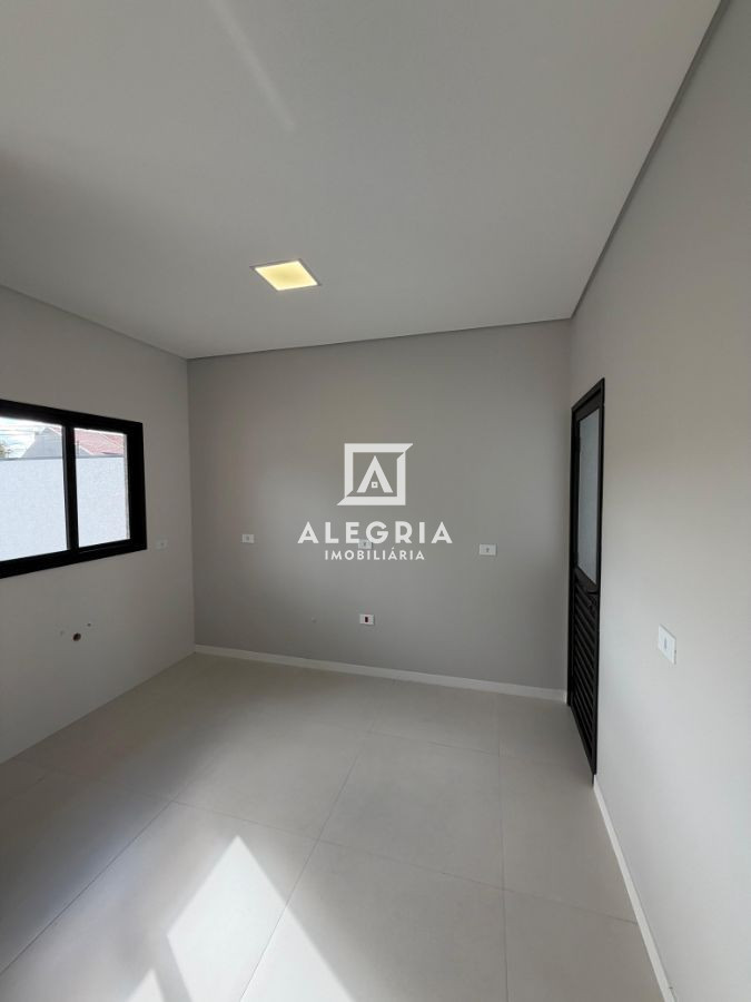 Linda Casa Contendo 03 Dormitórios no Jardim Cruzeiro em São José dos Pinhais