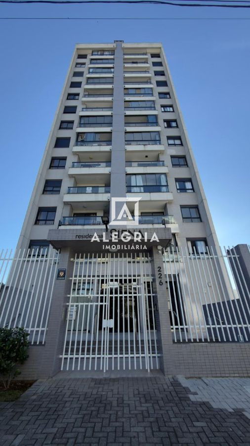 Lindo Apartamento no Centro Contendo 03 Dormitórios Sendo 01 Suite e 02 Vagas em São José dos Pinhais