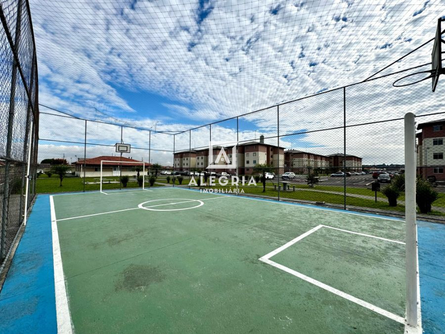 Lindo Apartamento Reformando Contendo 02 Dormitórios no Guatupe em São José dos Pinhais