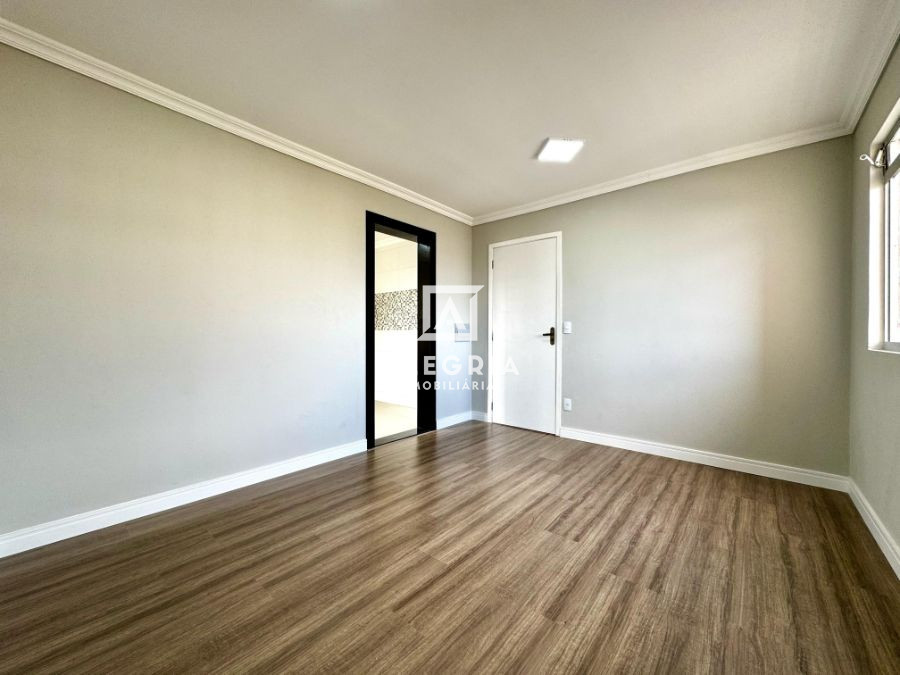 Lindo Apartamento Reformando Contendo 02 Dormitórios no Guatupe em São José dos Pinhais