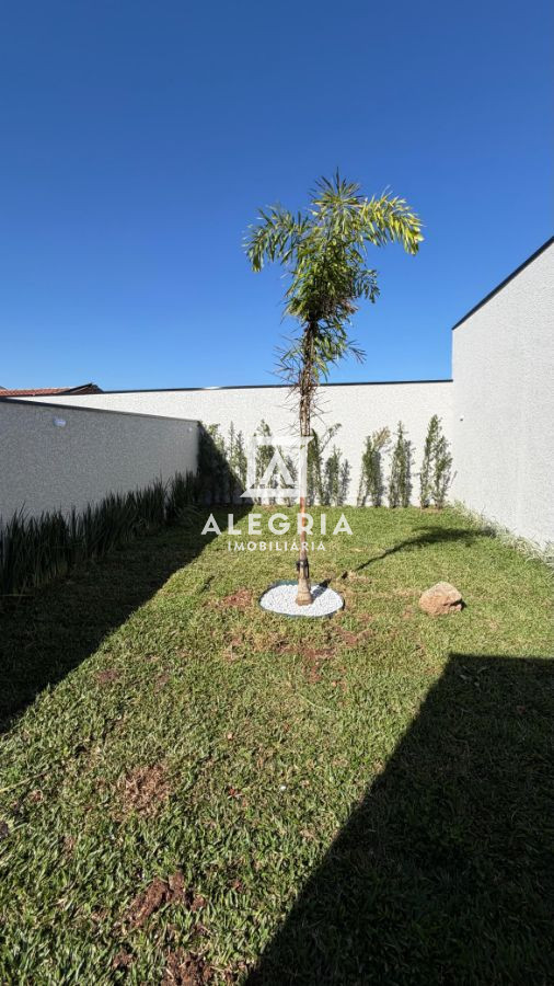 Linda Casa Contendo 03 Dormitórios Sendo 01 Suite na Cidade Jardim em São José dos Pinhais