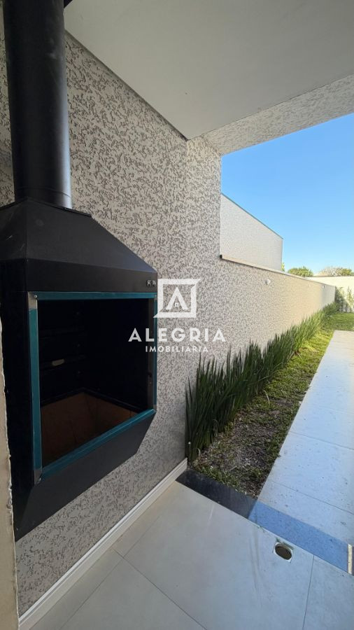 Linda Casa Contendo 03 Dormitórios Sendo 01 Suite na Cidade Jardim em São José dos Pinhais
