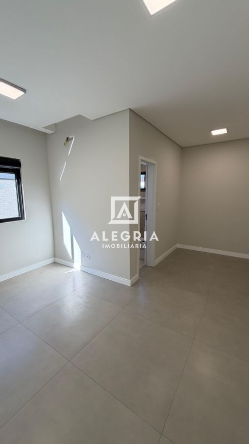 Linda Casa Contendo 03 Dormitórios Sendo 01 Suite na Cidade Jardim em São José dos Pinhais