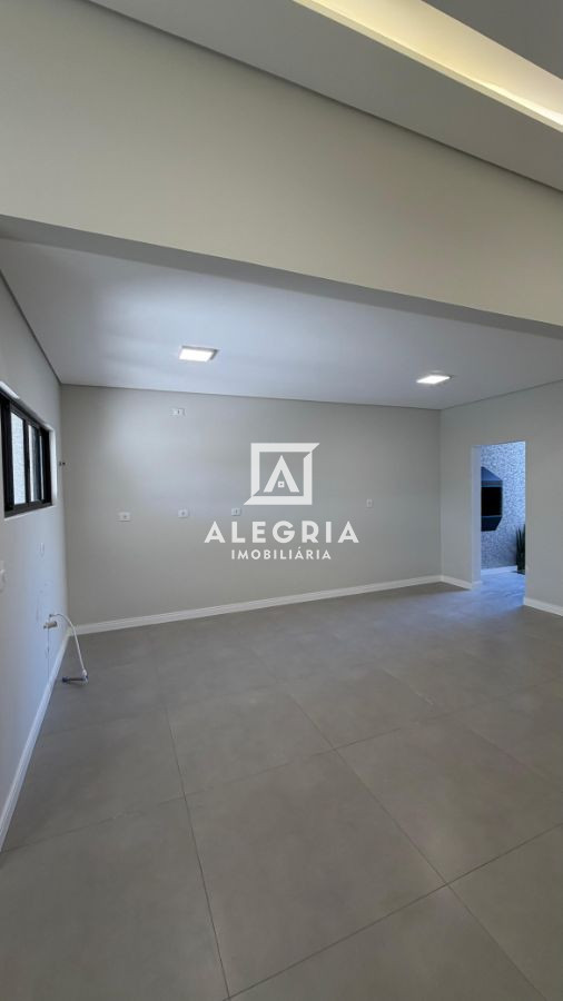 Linda Casa Contendo 03 Dormitórios Sendo 01 Suite na Cidade Jardim em São José dos Pinhais