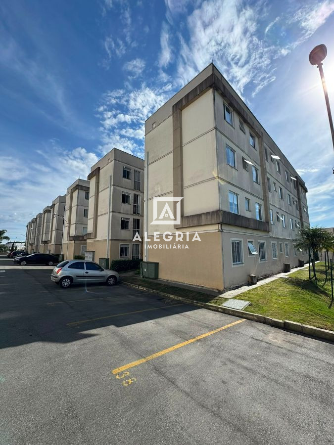 Lindo Apartamento semi mobiliado no bairro Colonia Rio Grande em São José dos Pinhais