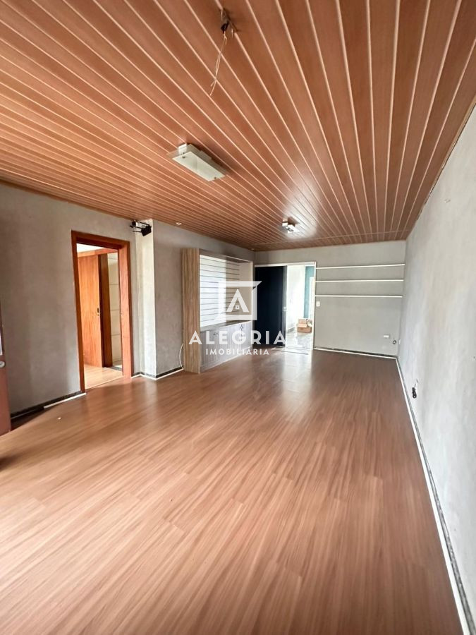 Linda casa 3 Dormitórios sendo uma suíte no bairro Costeira em São José dos Pinhais