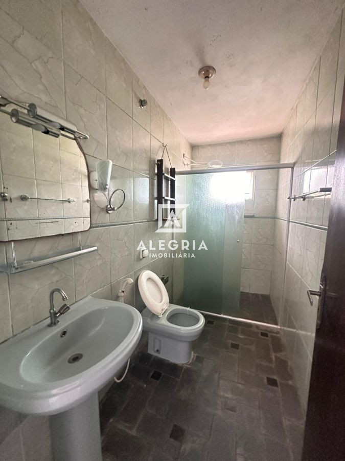 Linda casa 3 Dormitórios sendo uma suíte no bairro Costeira em São José dos Pinhais