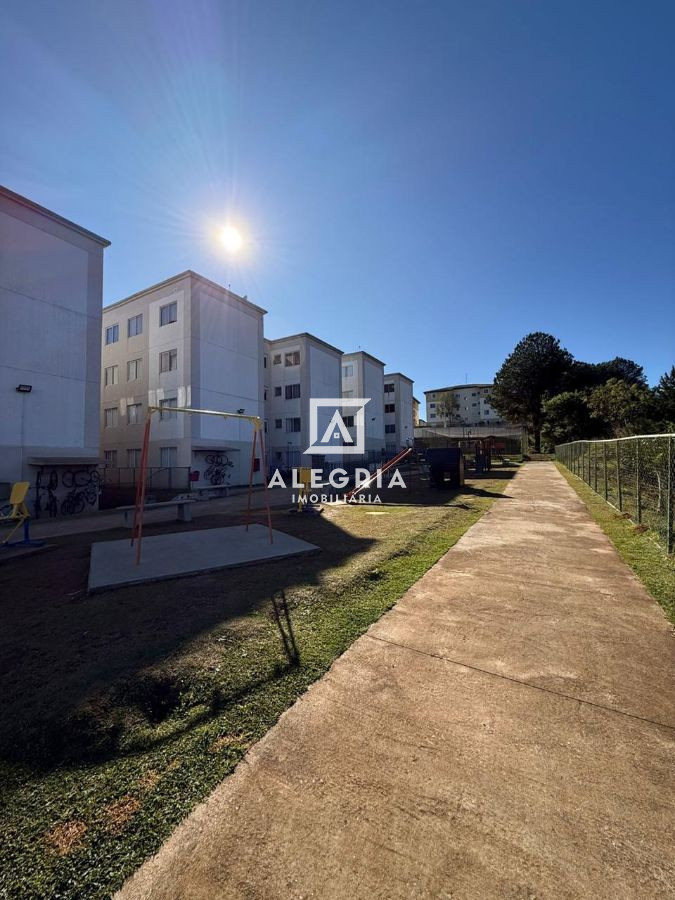 Apartamento terreo no bairro Colonia Rio Grande em São José dos Pinhais