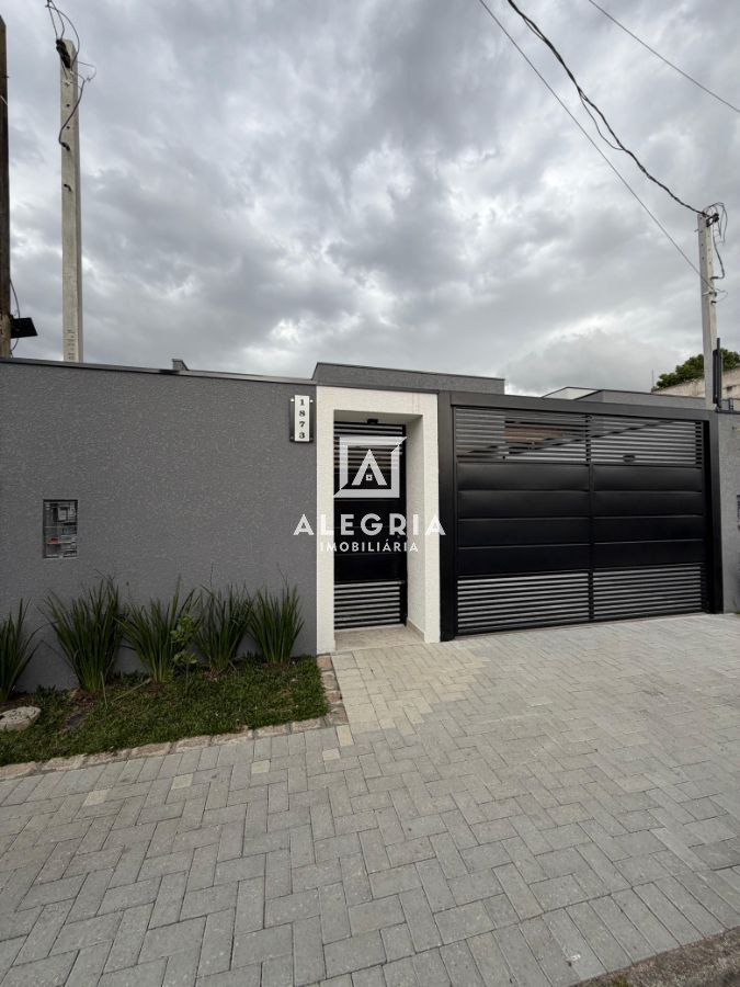 Belissima Casa a Venda no Afonso Pena Contendo 03 Dormitórios Sendo 01 Suite em São José dos Pinhais