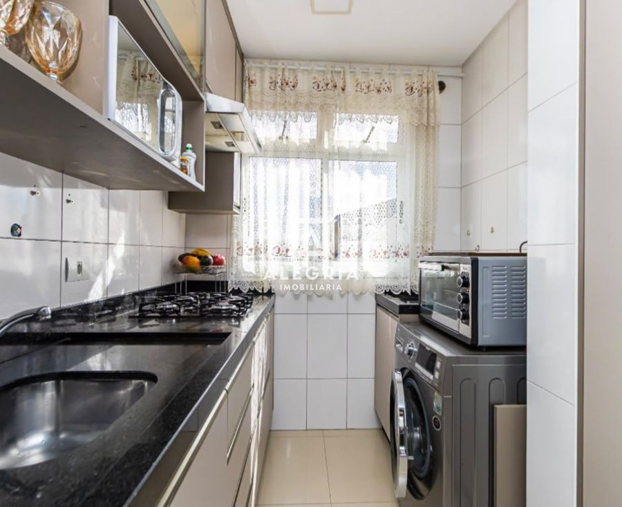Apartamento semi mobiliado 3 dormitórios sendo 1 suíte no bairro Cidade Jardim em São José dos Pinhais