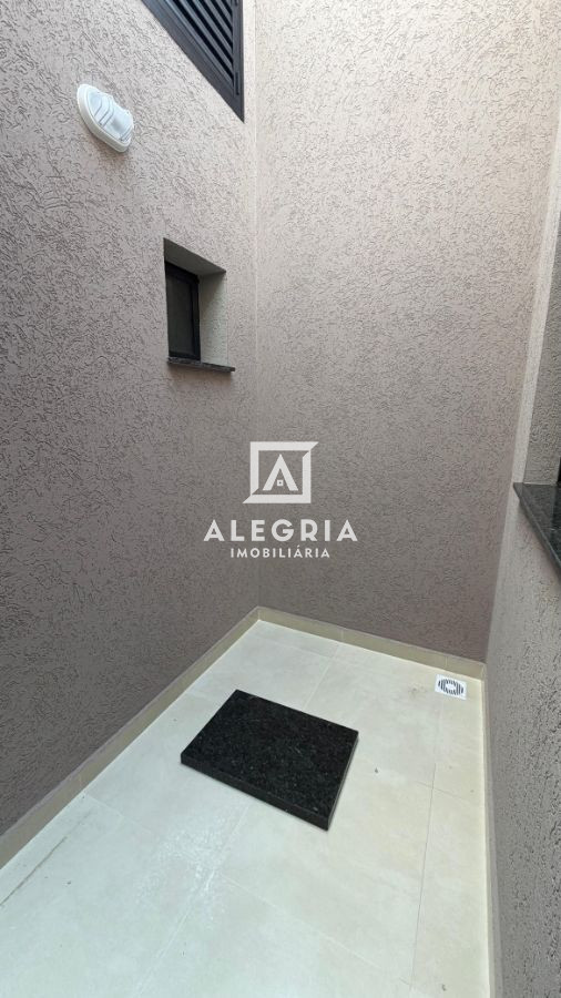Linda Casa Contendo 03 Dormitórios Sendo 01 Suite em Condominio no Afonso Pena em São José dos Pinhais