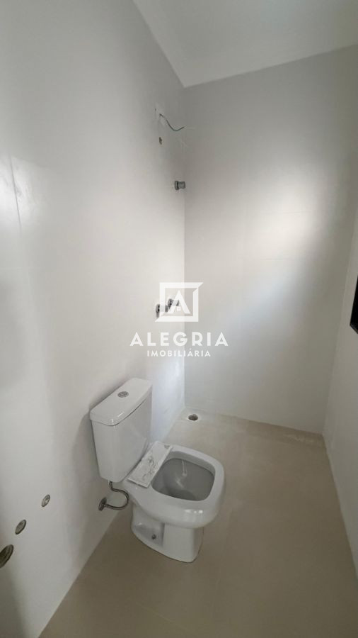 Linda Casa Contendo 03 Dormitórios Sendo 01 Suite em Condominio no Afonso Pena em São José dos Pinhais